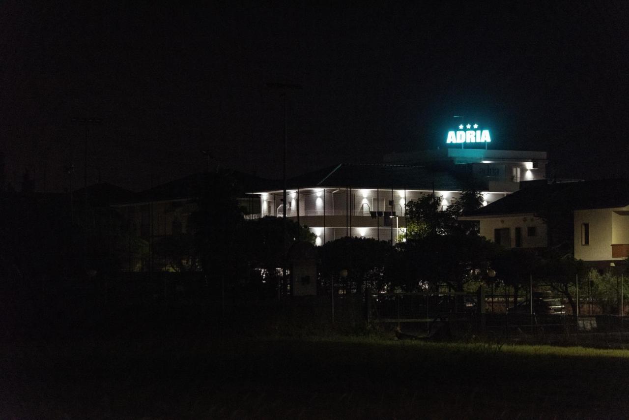 Adria Beach Hotel Alba Adriatica Exterior foto